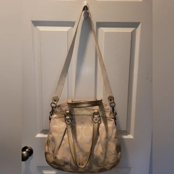 Coach Poppy shoulder bag - Picture 7 of 16